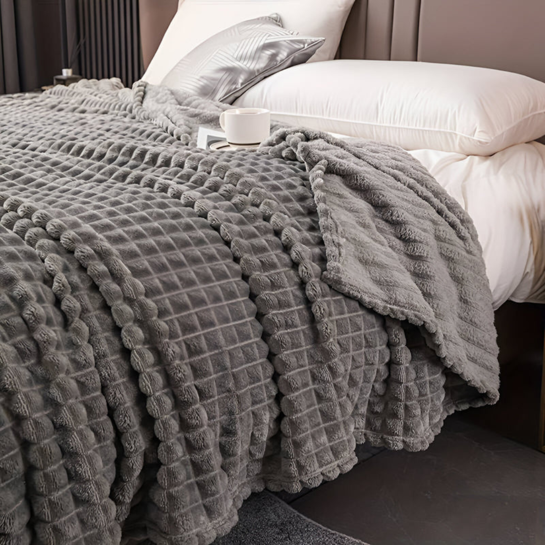 LoungeYard | Ultra Soft Fleece Blanket — product view 1