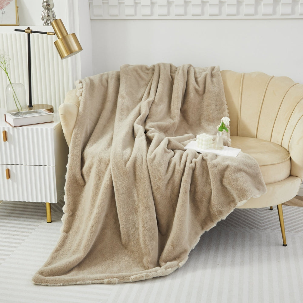 LoungeYard | Plush Soft Faux Rabbit Blanket — product view 3