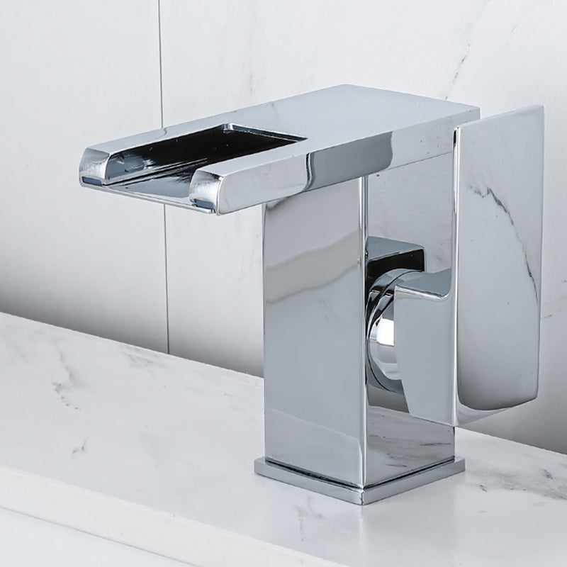 LoungeYard | Contemporary Sink Faucet Solid Color Low Arc Bathroom Sink Faucet — product view 1