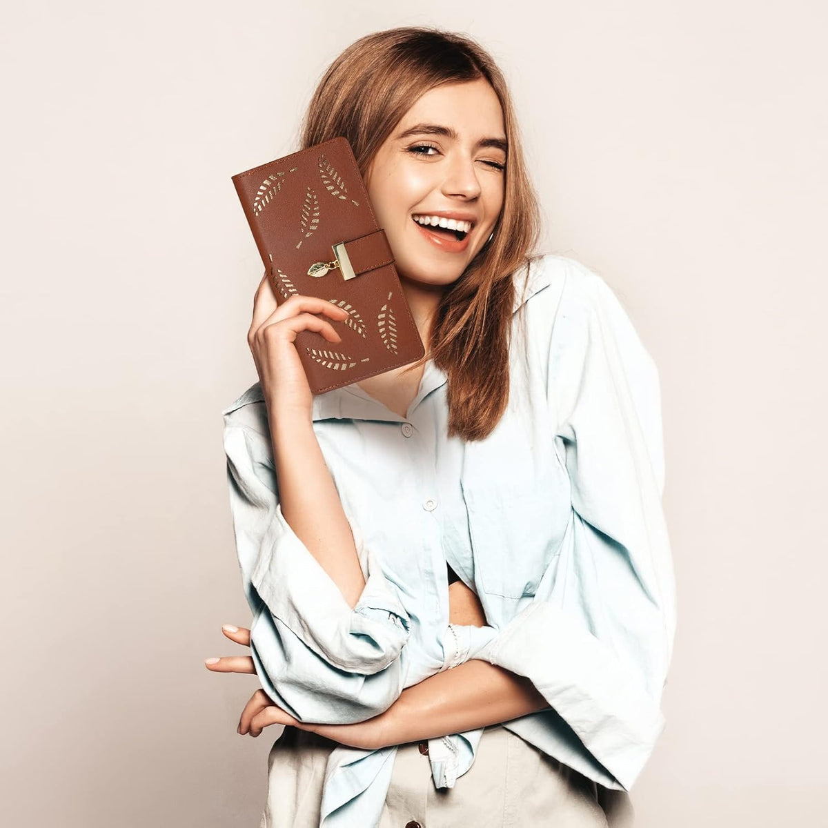 Stylish Leather Wallet for Women LoungeYard — product view 2