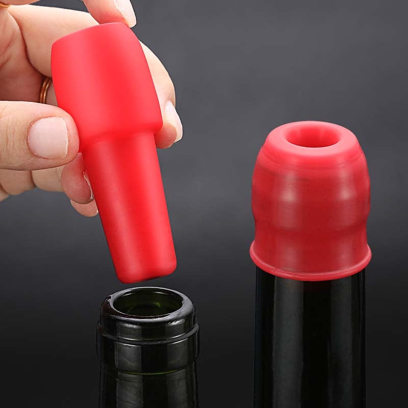 LoungeYard | Reusable bottle stopper for sparkling wine — product view 2
