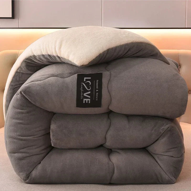 LoungeYard | Luxury Winter Duvet with Double Flannel Fleece - FrostGuard — product view 1