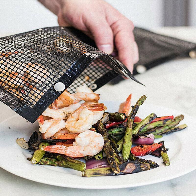 LoungeYard | Non-stick grill mesh bag — product view 5