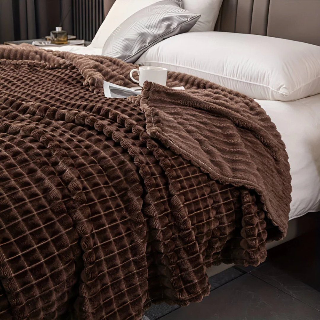 LoungeYard | Ultra Soft Fleece Blanket — product view 3