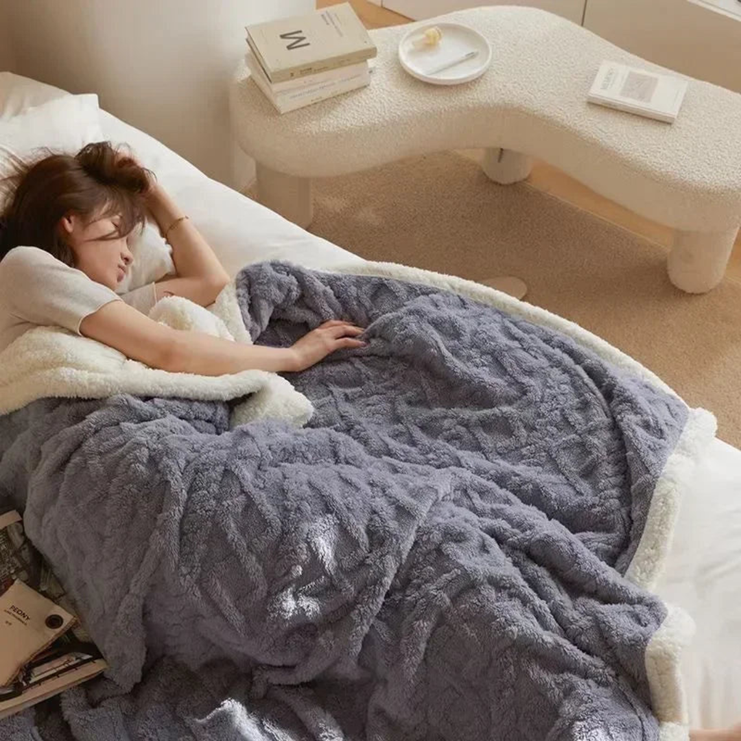 LoungeYard | Thick Warm Fleece Blanket Soft Stylish for Bedroom and Sofa — product view 7