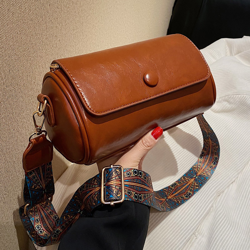 LoungeYard | Female Retro Cylinder Bag — product view 7