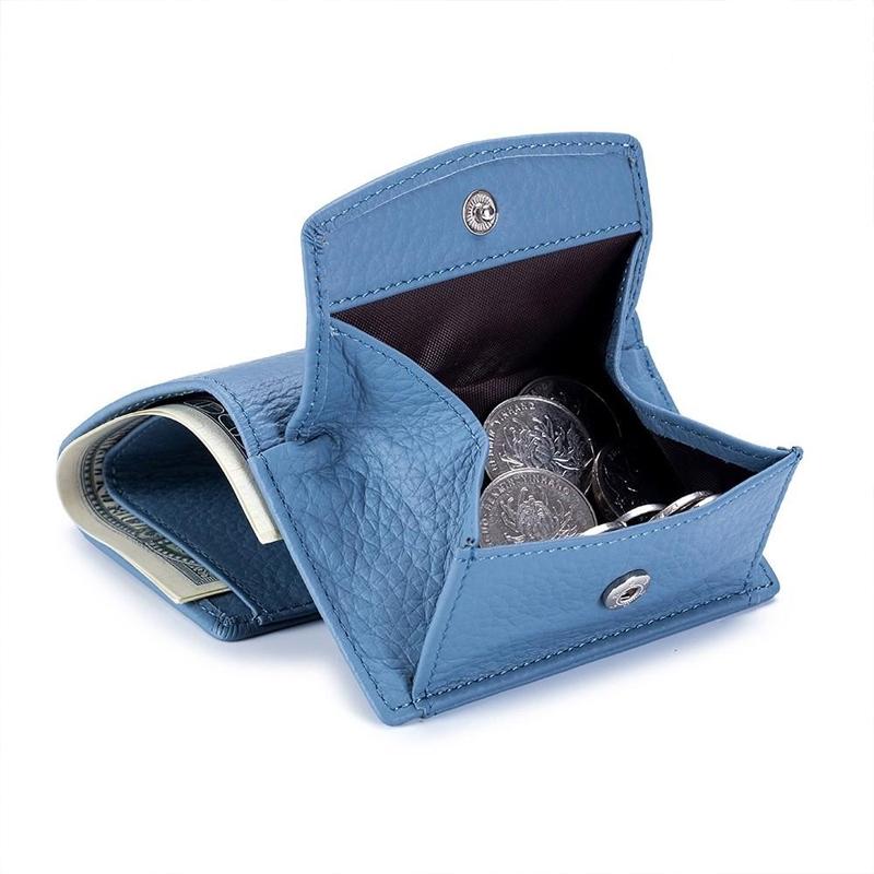 LoungeYard | Handmade RFID wallet made of soft leather — product view 7