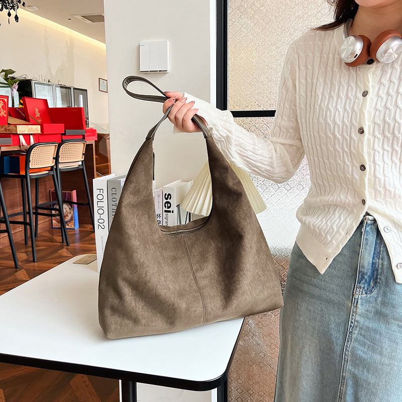 LoungeYard | Suede messenger bag with large capacity — product view 7