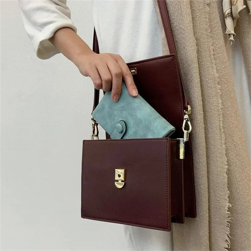 LoungeYard | Women's Small Trifold Leather Wallet — product view 5