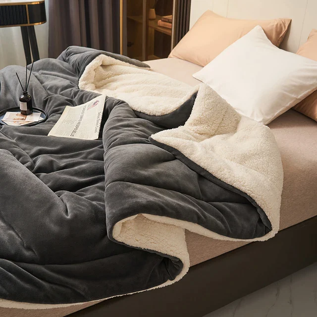 LoungeYard | SoftHug Luxury Fleece Warm Blanket — product view 6