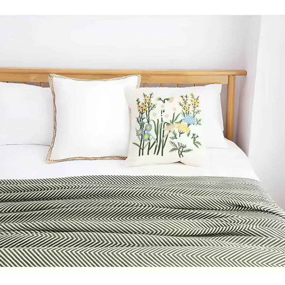 LoungeYard | Herringbone Tassel Knit Blanket — product view 3