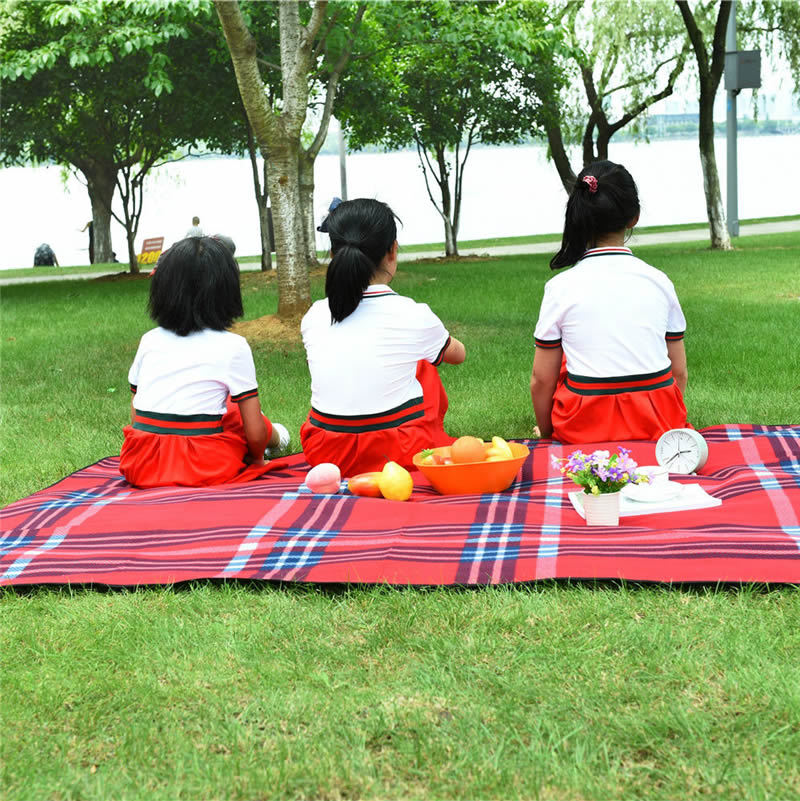 foldable picnic blanket with durable carrying handle LoungeYard — product view 2