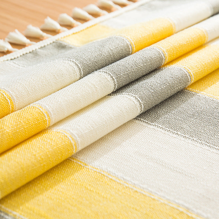 Elegant Decorative Throw Blanket — product view 4