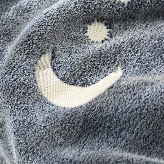 LoungeYard | Star Light Blanket – Glows In The Dark — product view 3