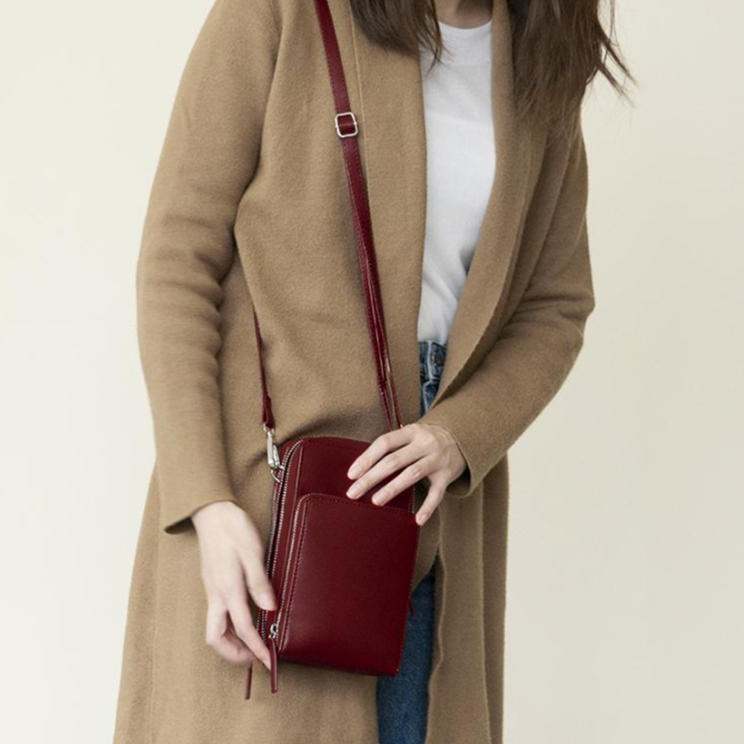 LoungeYard | Triple Secure Leather Phone Purse: Elegance Meets Practicality — product view 3