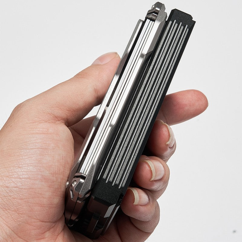 LoungeYard | Ultra-Thin Metal Wallet For Work IDs And Cards — product view 2