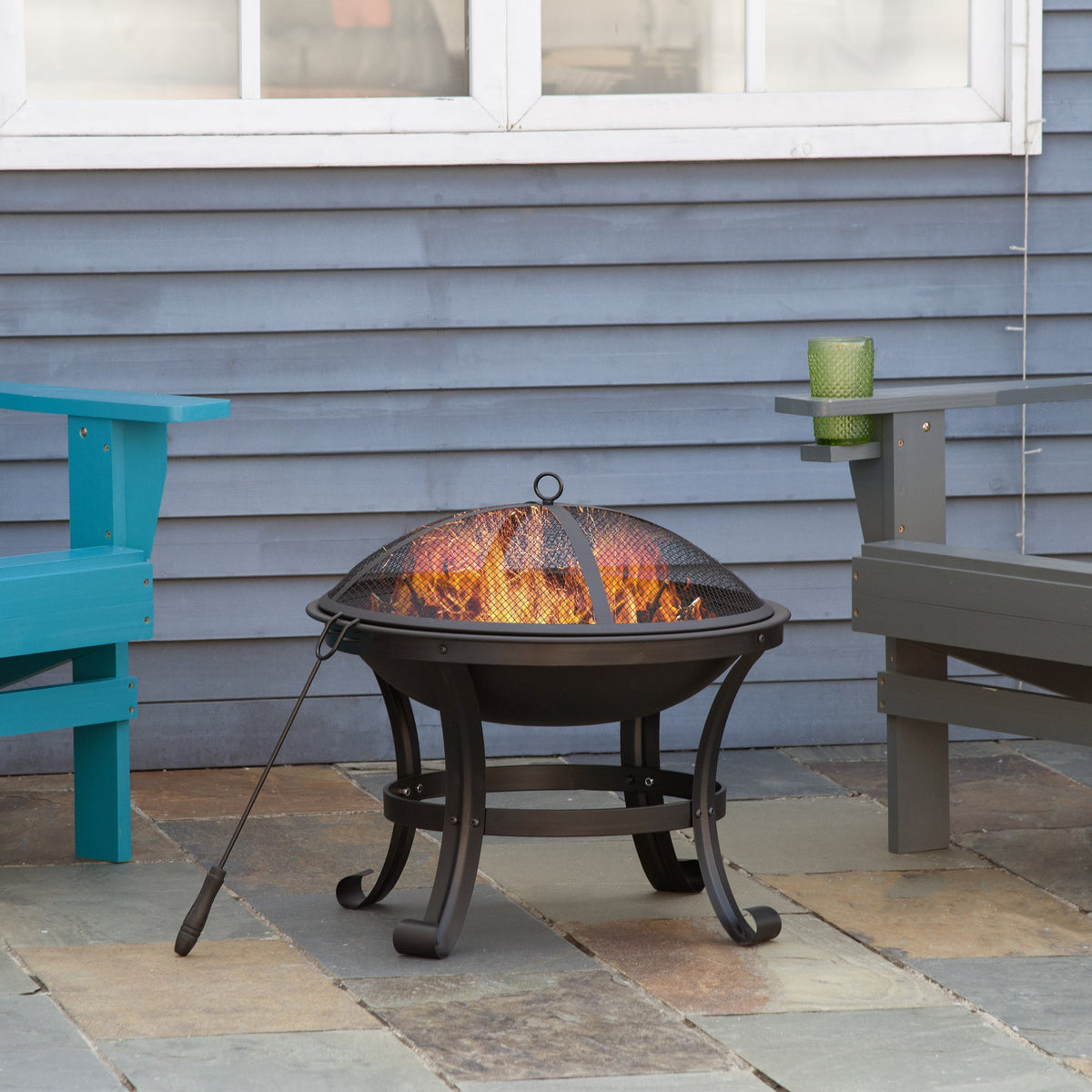 21.7" Outdoor Fire Pit with Mesh Lid and Poker, Black — product view 4