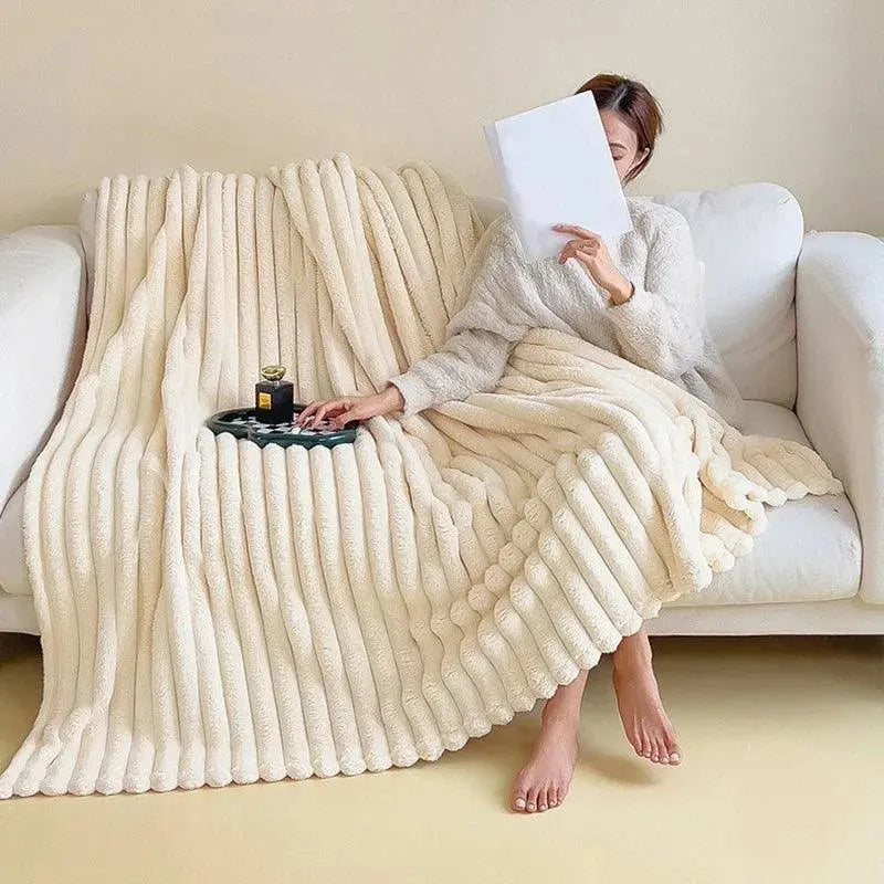 LoungeYard | CozyFleece Plush Blanket Soft Warm Throw — product view 1