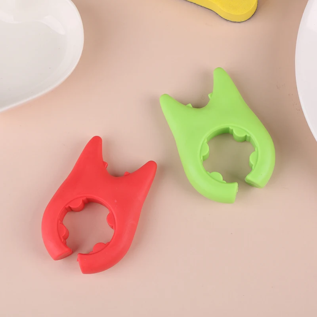 LoungeYard | Magic Mount Punch-Free Spatula Holder — product view 5