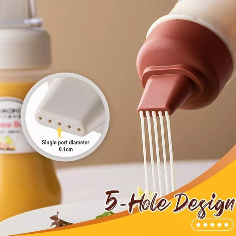 LoungeYard | Spice Porous Squeeze Bottle — product view 2