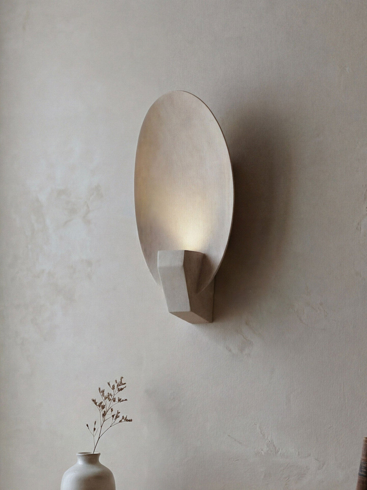 Elvara Oval Glow Wall Sconce — product view 4
