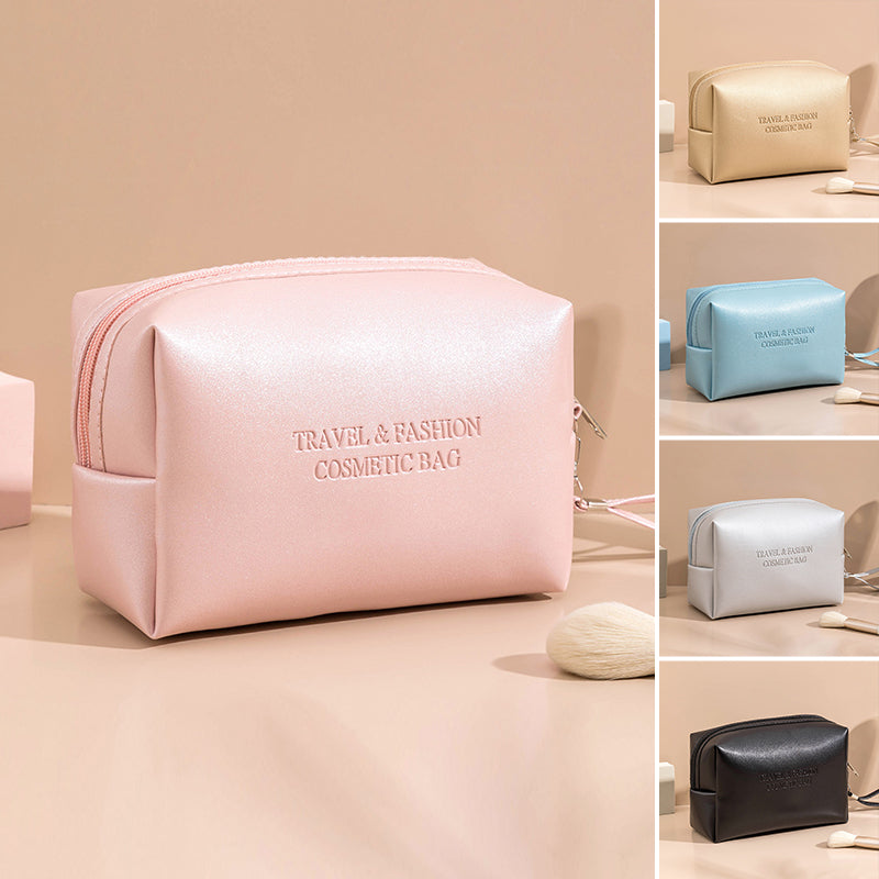 LoungeYard | Portable Mini Storage Bag — product view 3