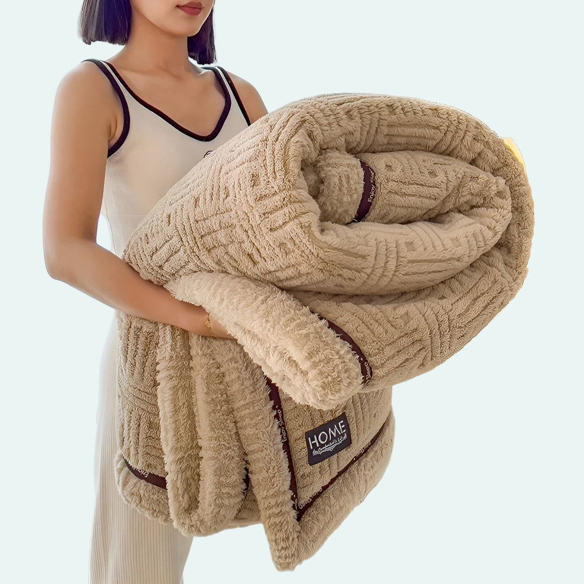 LoungeYard | Fluffy Fleece Blanket | Soft Breathable Throw Blanket — product view 1