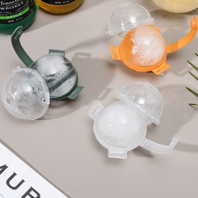 LoungeYard | Big Ice Ball Maker Mold — product view 4