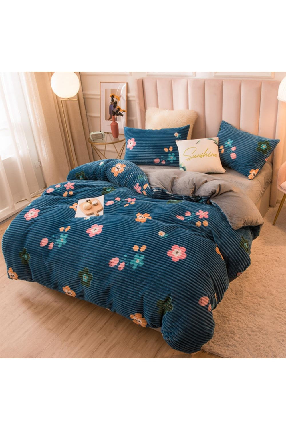 Bedroom Comfort Bedding Set | LoungeYard — product view 5