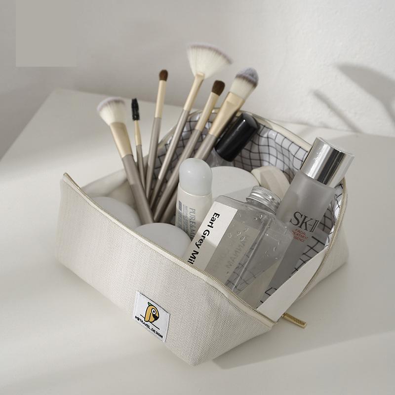 LoungeYard | Waterproof Wide Open Makeup Bag — product view 2