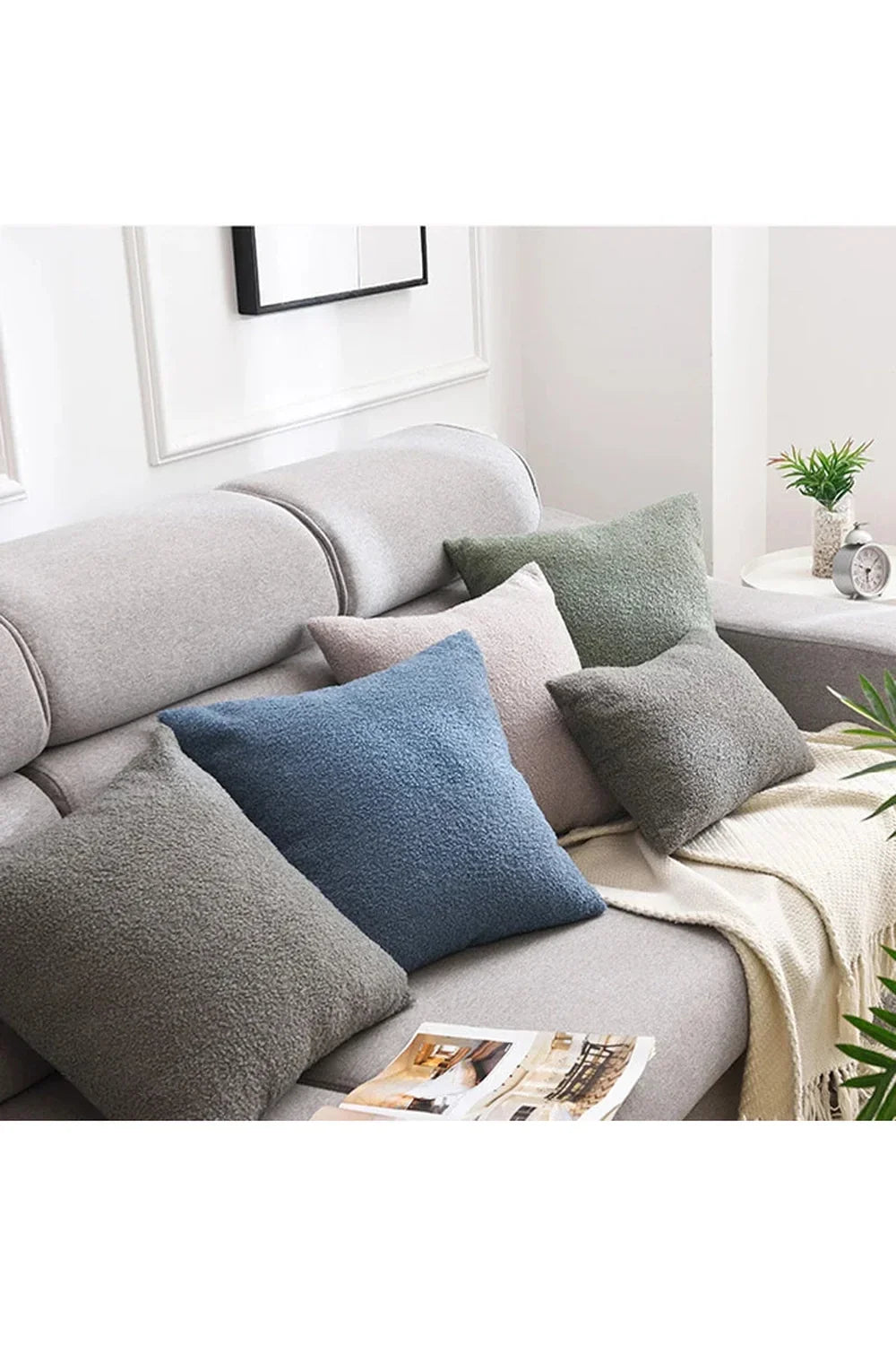Teddy-Faux-Pillowcase | LoungeYard — product view 1