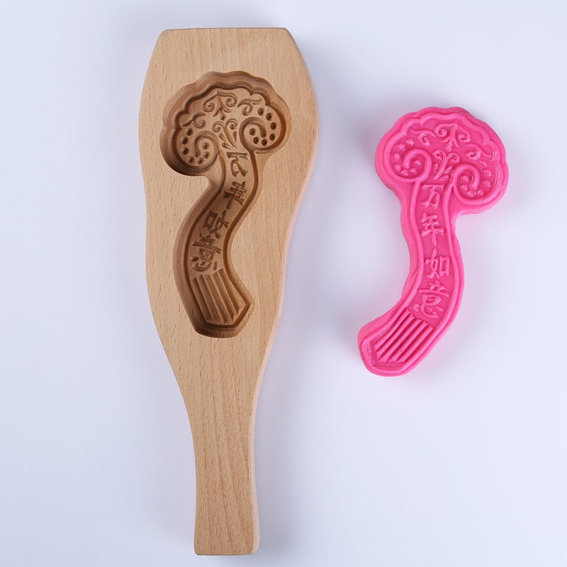 LoungeYard | 3D Wooden Baking Decorative Molds — product view 6