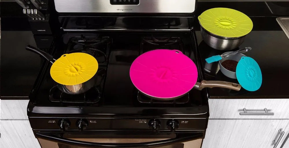 LoungeYard | Silicone Lid Cover with Handle — product view 5