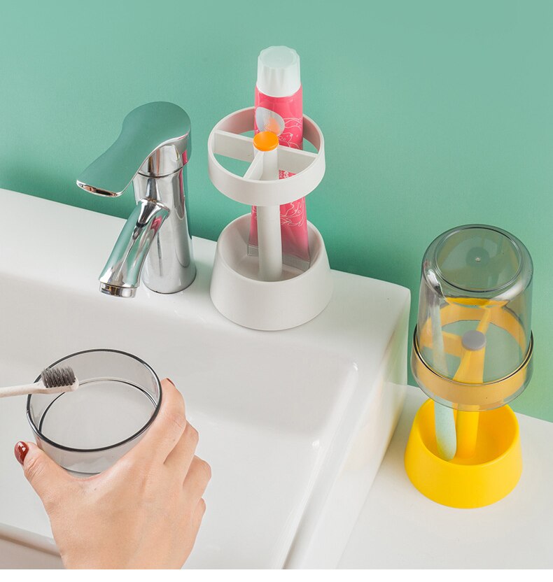 LoungeYard | Creative Anti-Dust Protective Toothbrush Holder — product view 6