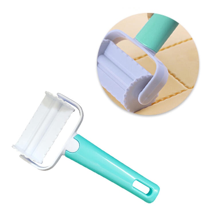 LoungeYard | 3Pcs Cake Decorating Dough Cutter Roller — product view 7