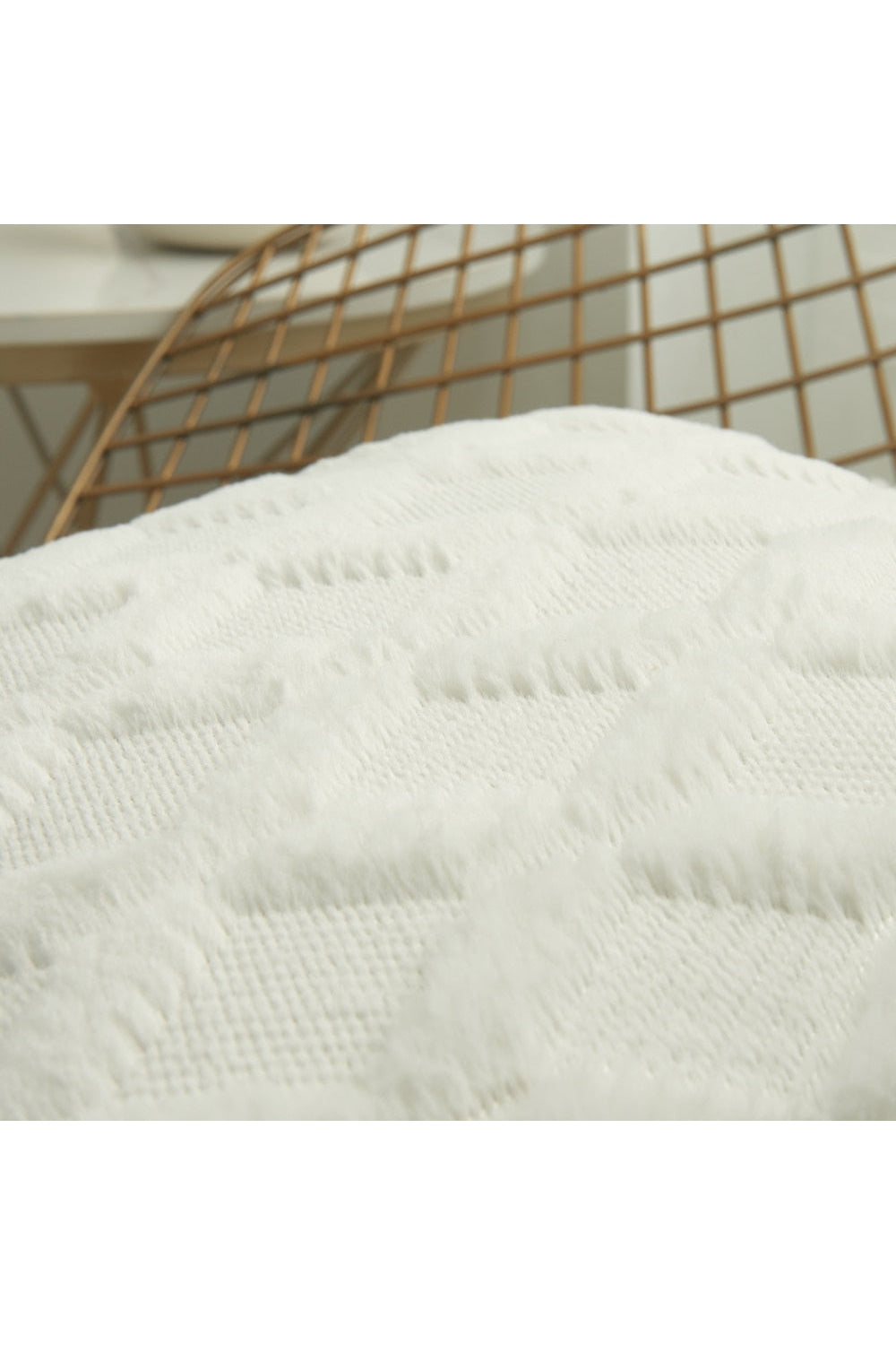 Pattern pillowcase | LoungeYard — product view 1