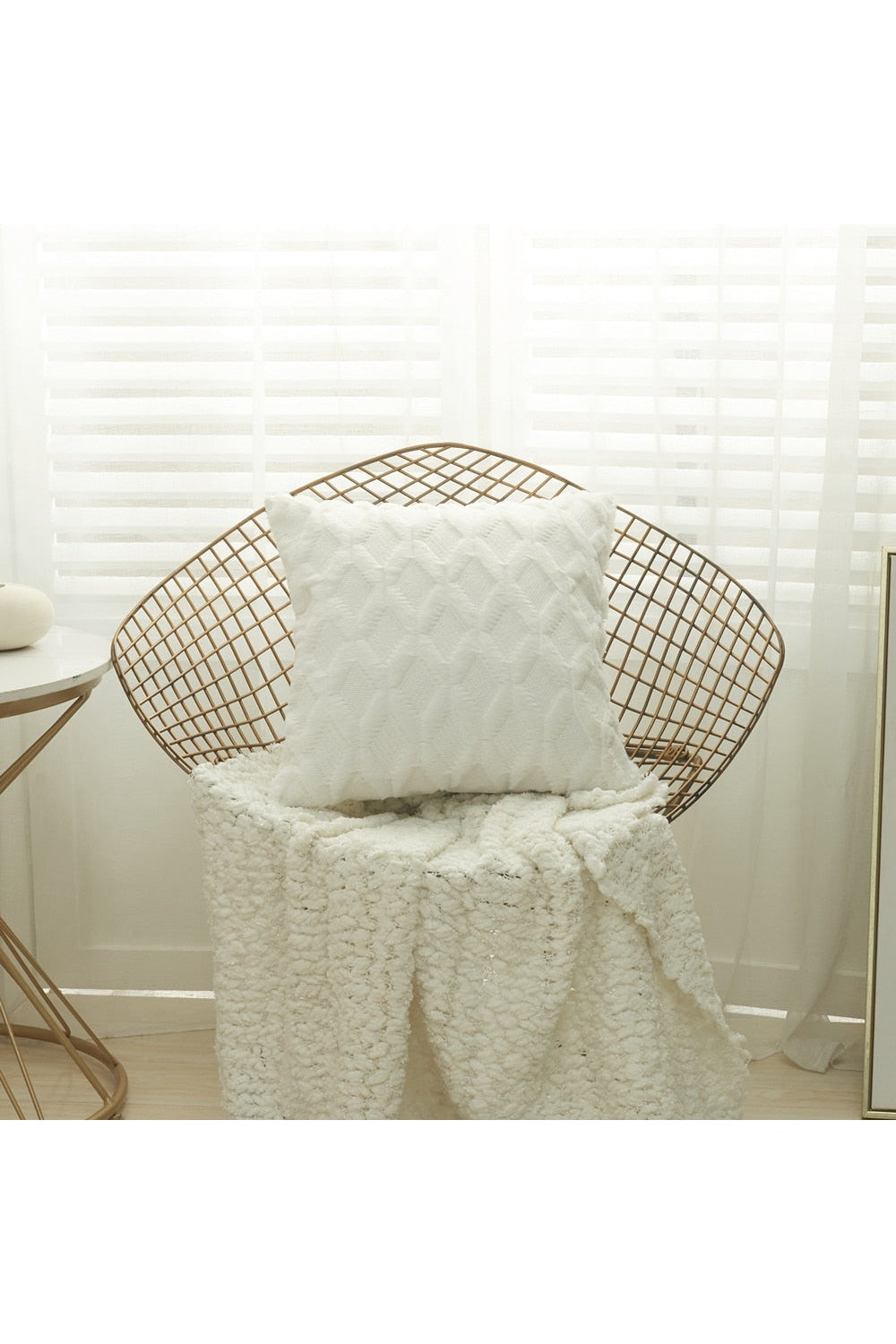 Pattern pillowcase | LoungeYard — product view 4