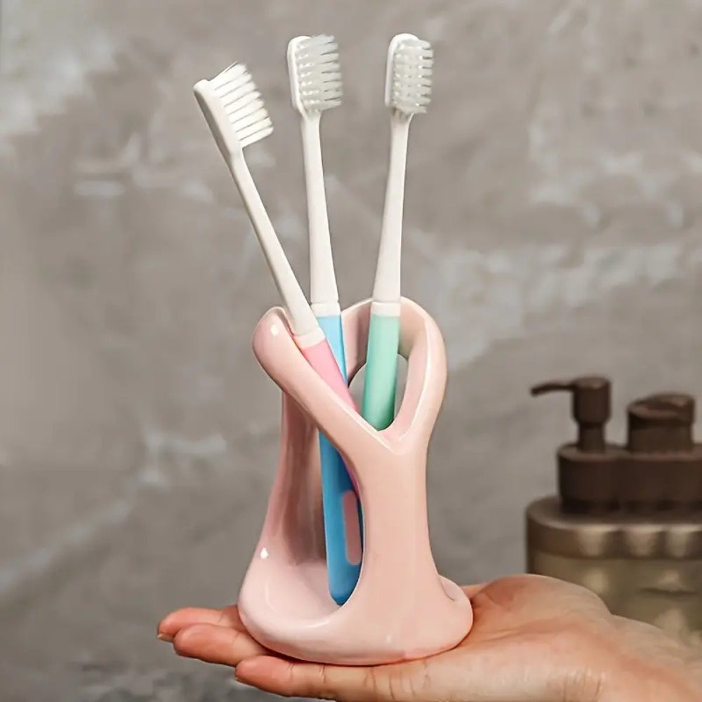 LoungeYard | Heart-Shaped Ceramic Toothbrush Holder — product view 3