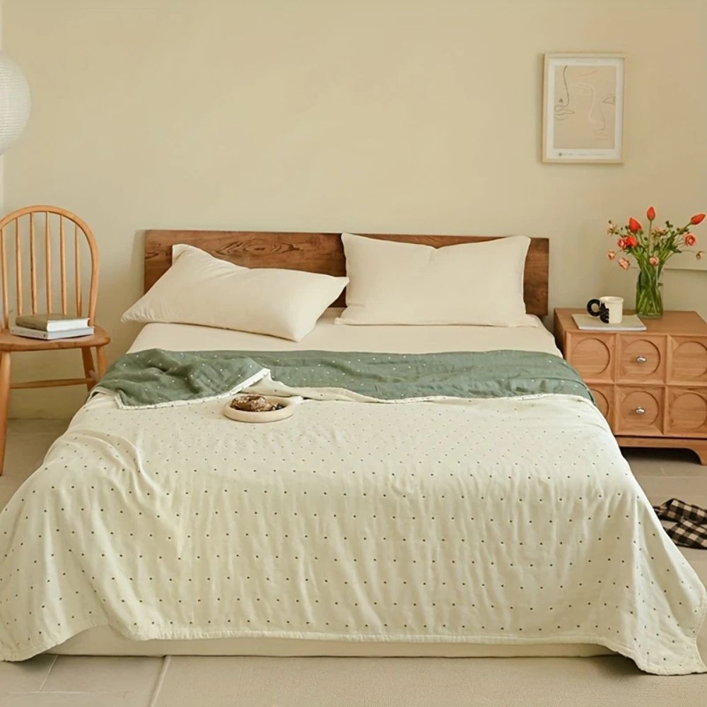 LoungeYard | Heart Stitched Double-Spliced Cotton Gauze Blanket — product view 2