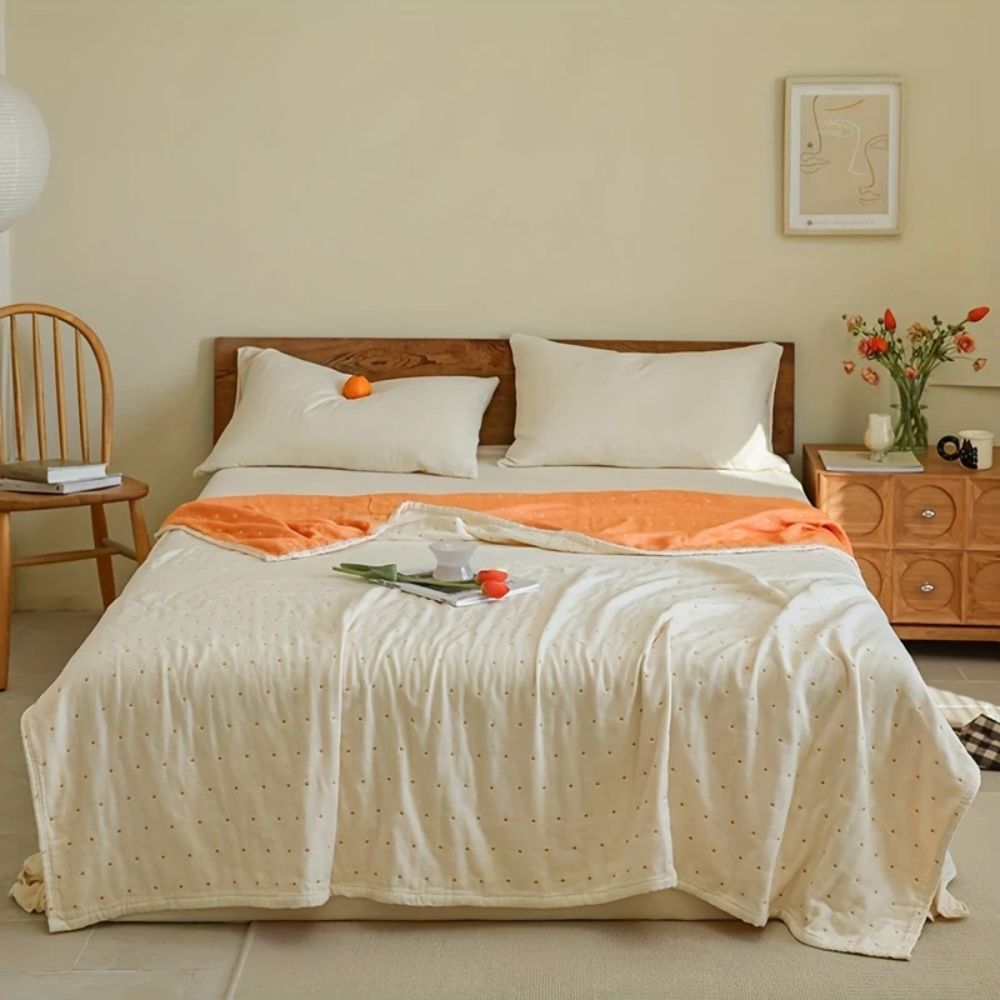 LoungeYard | Heart Stitched Double-Spliced Cotton Gauze Blanket — product view 3