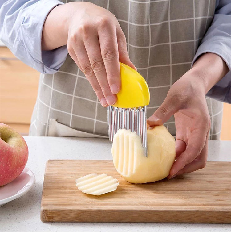 LoungeYard | Speed Cut Wrinkle Manual Potato Chips Slicer — product view 3