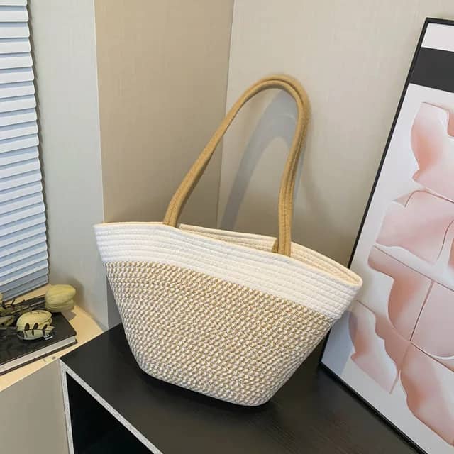 LoungeYard | Straw Woven Bag — product view 3