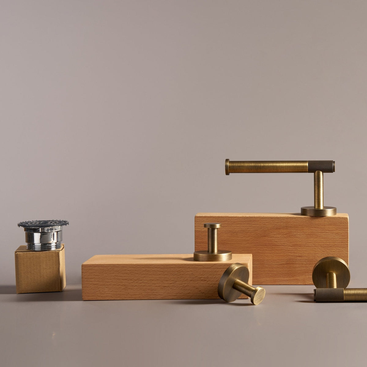 LoungeYard | KRAM | Solid Brass Toilet Paper Holder Modern Elegant — product view 6