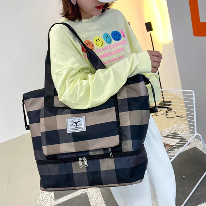 Large Capacity Travel Bag LoungeYard — product view 4
