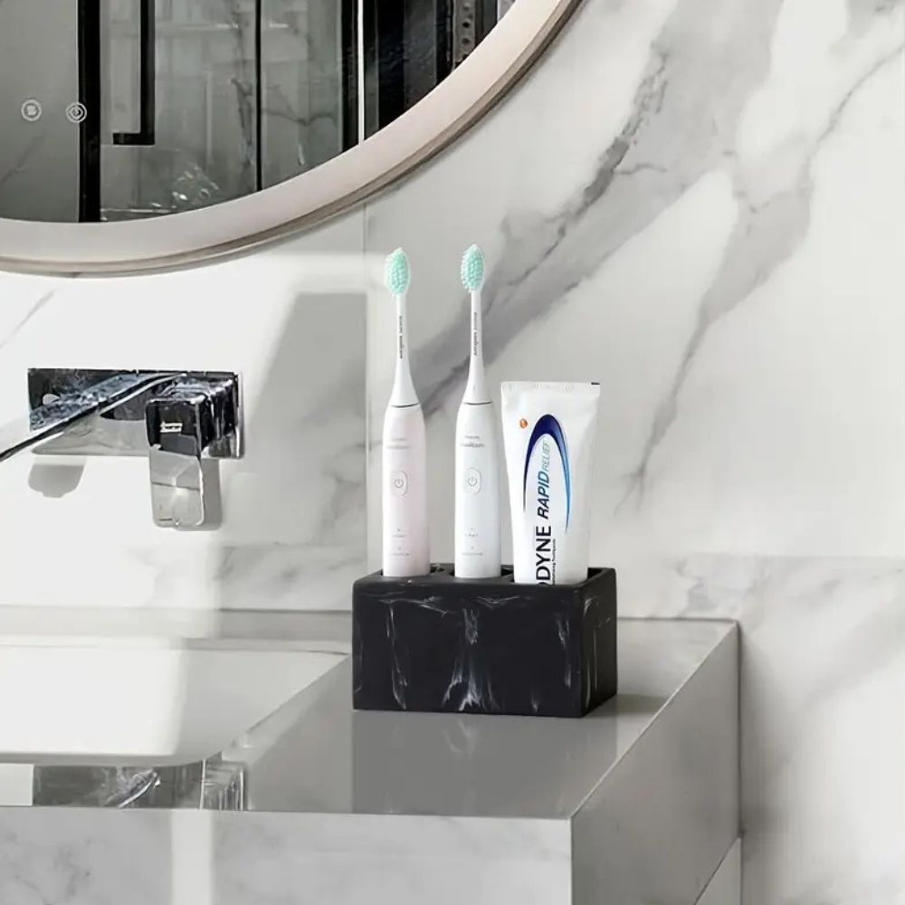 LoungeYard | Couple Resina Toothbrush Holder — product view 3