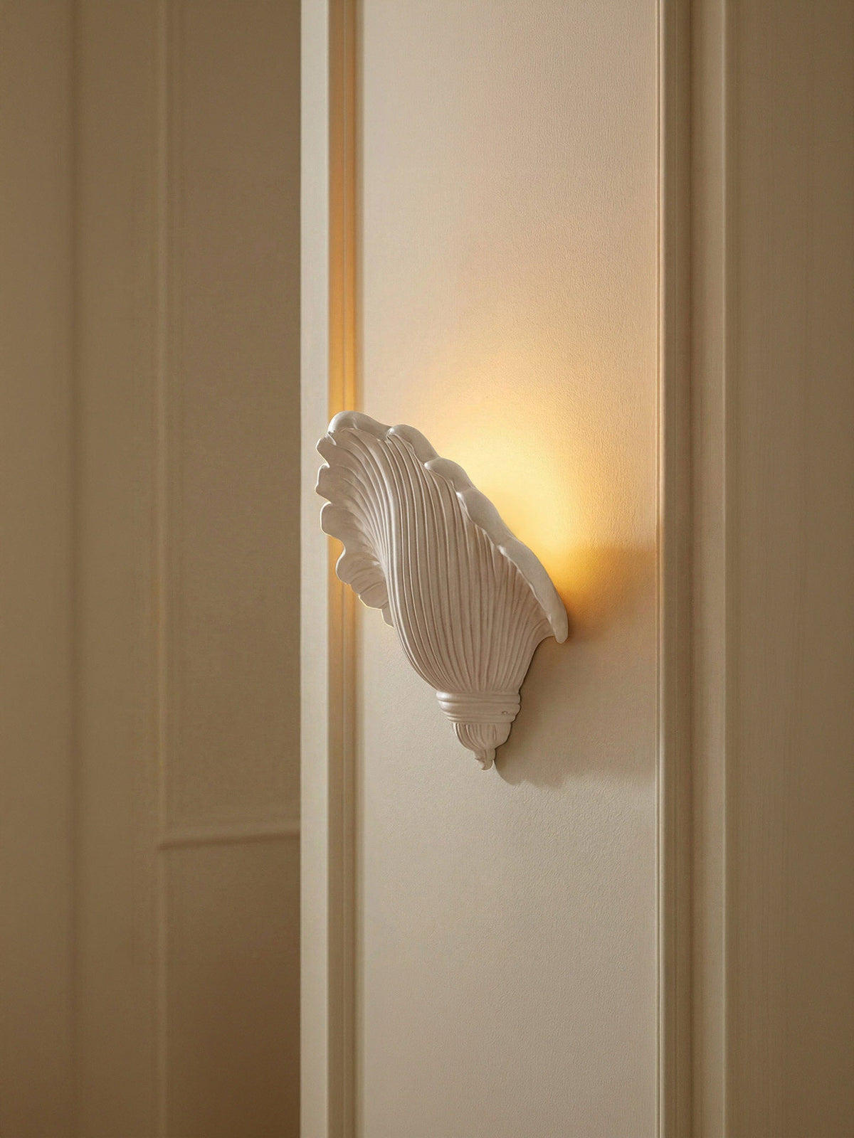 Marisca Shell Wall Sconce — product view 2