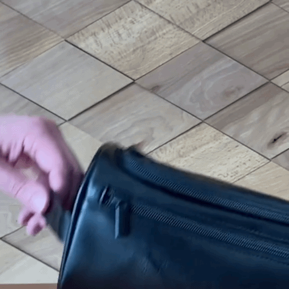 Men's travel toilet bag with hook | LoungeYard — product view 5