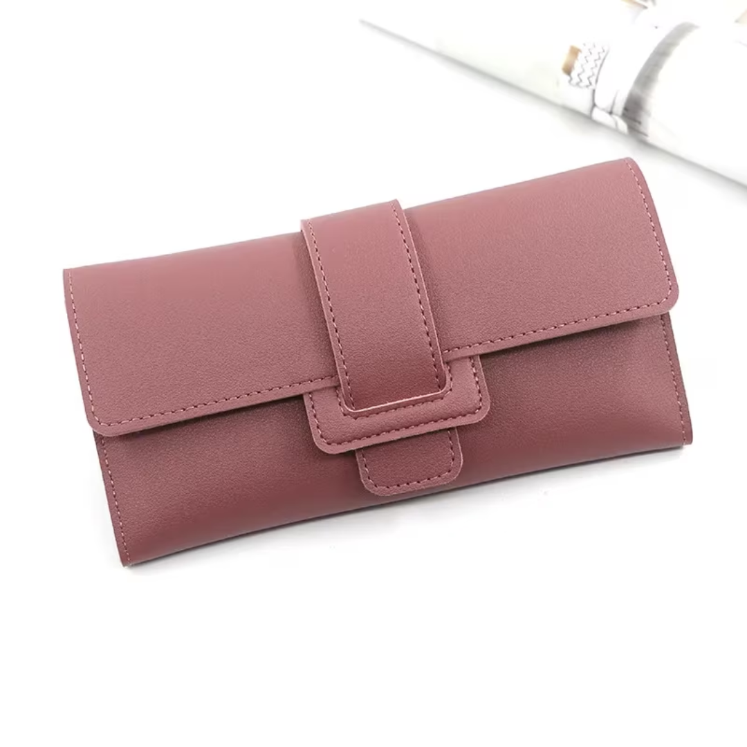 Minimalist Leather Wallet for Him LoungeYard — product view 5
