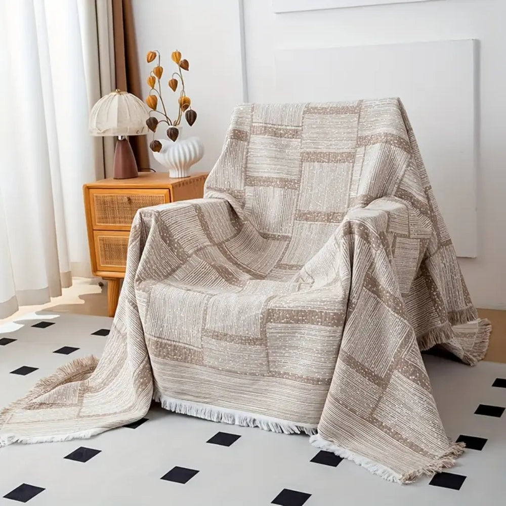 LoungeYard | Mixed Tone Geometric Cotton Blanket — product view 4