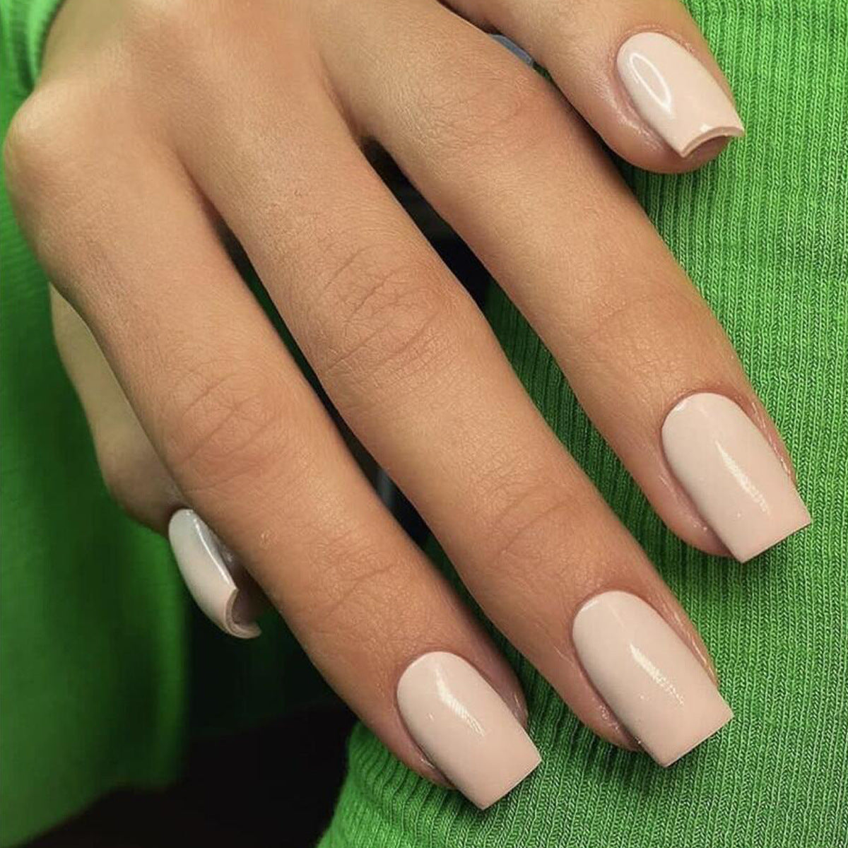 Luxurious Glossy Nail Treatment — product view 1